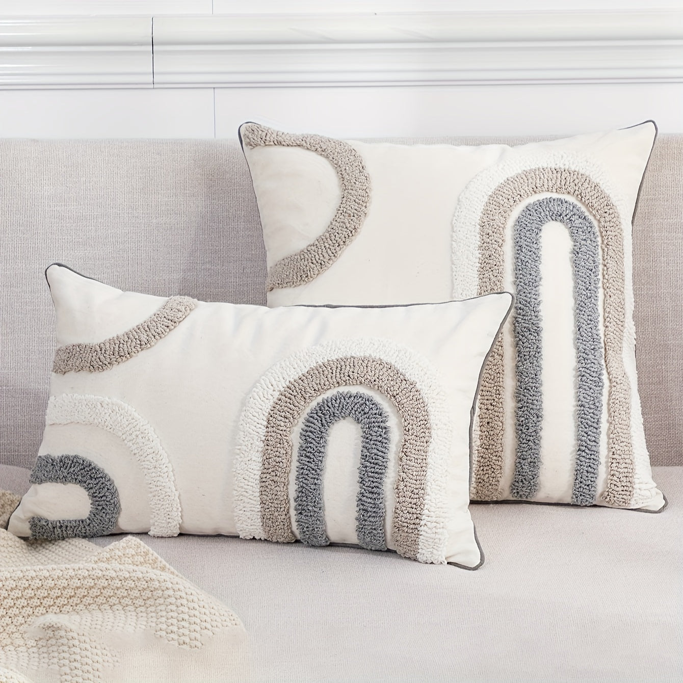 Striped U-shaped pillowcase with Nordic bohemian style, crafted with velvet hemming for bedroom and living room sofa cushions.