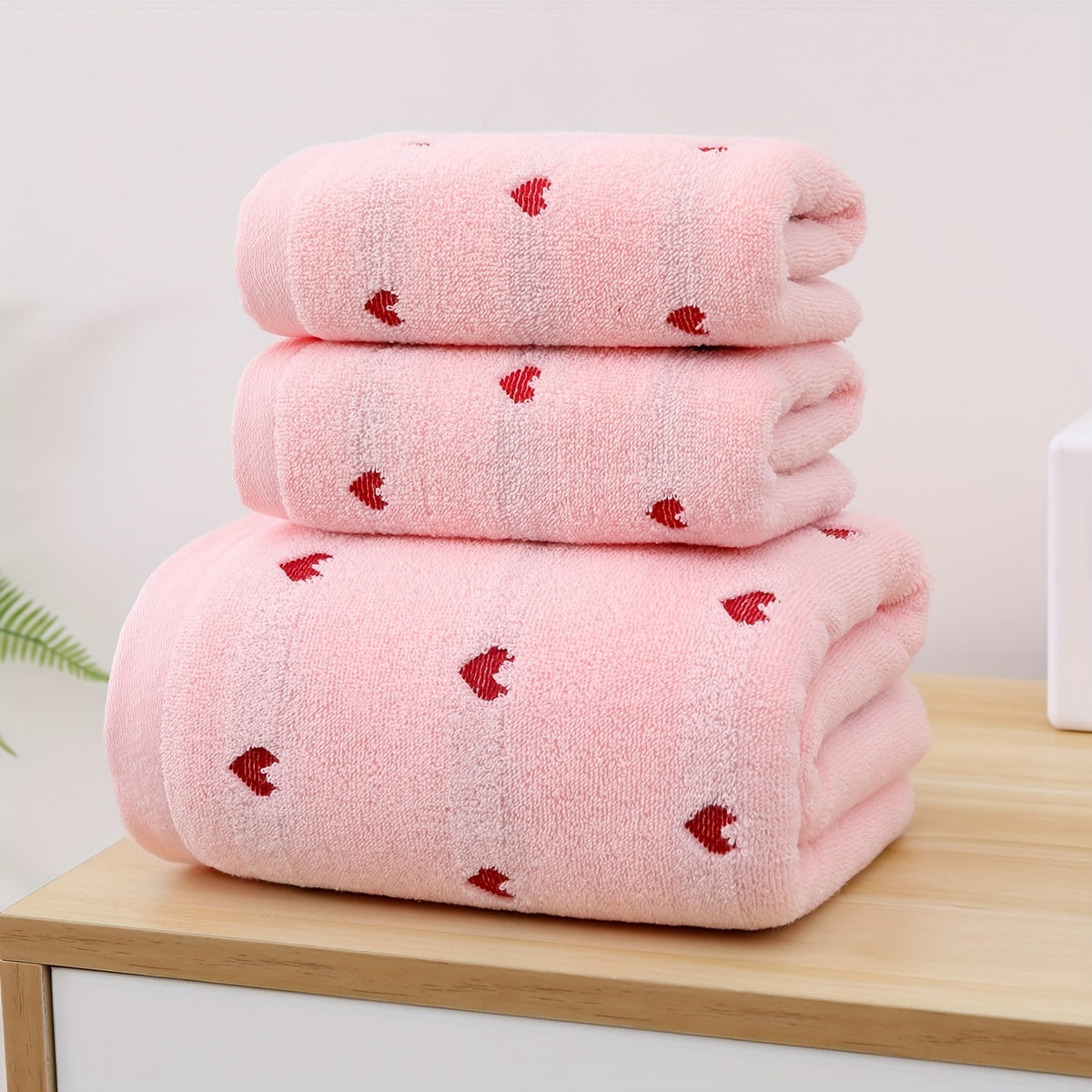 Two-piece set of bath towel and velvet face towel made of pure cotton with thickened absorbent peach heart style, ideal for home use.