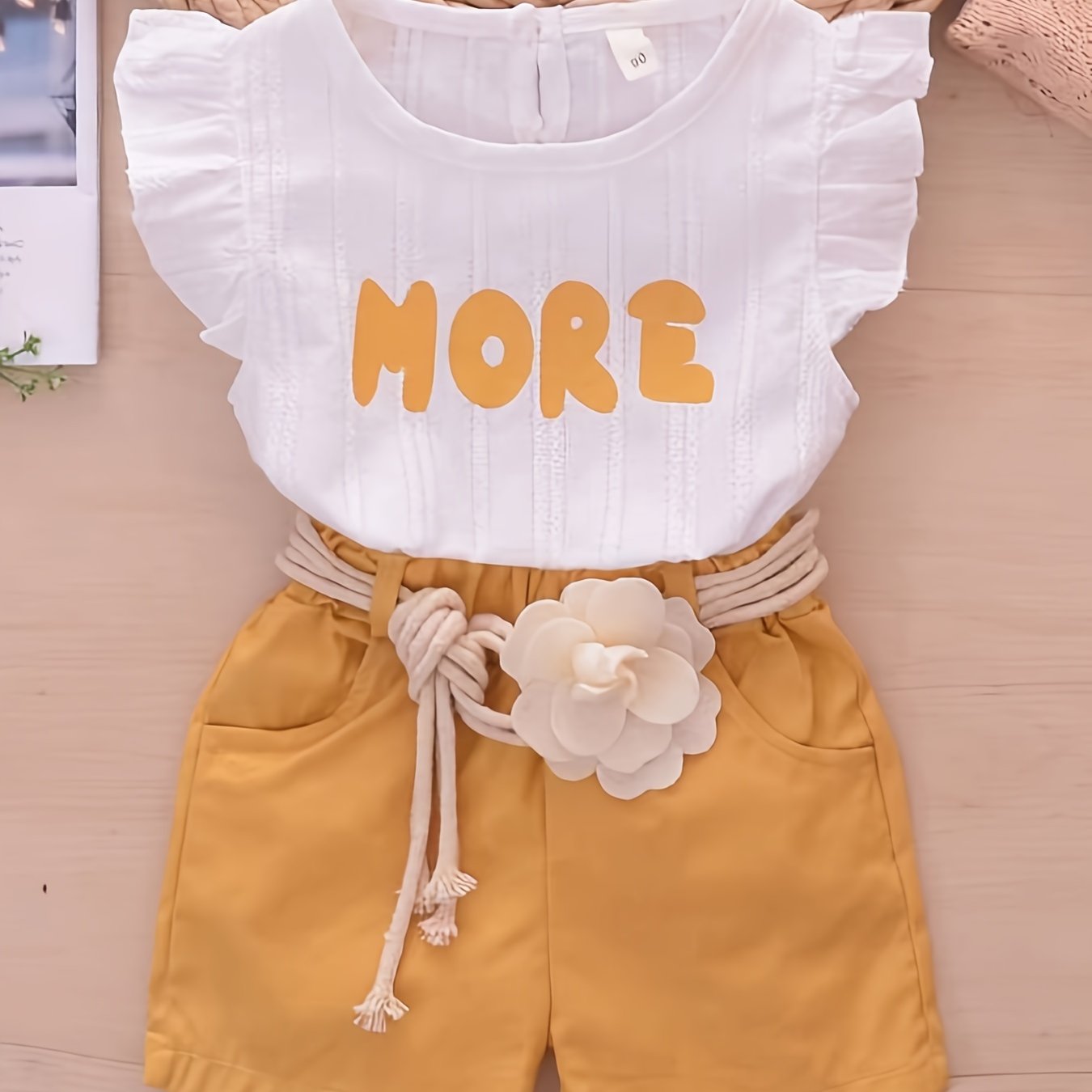 Factory direct sales of girls' cotton flying sleeve jacquard short-sleeved shirt and shorts set with flower belt princess pants