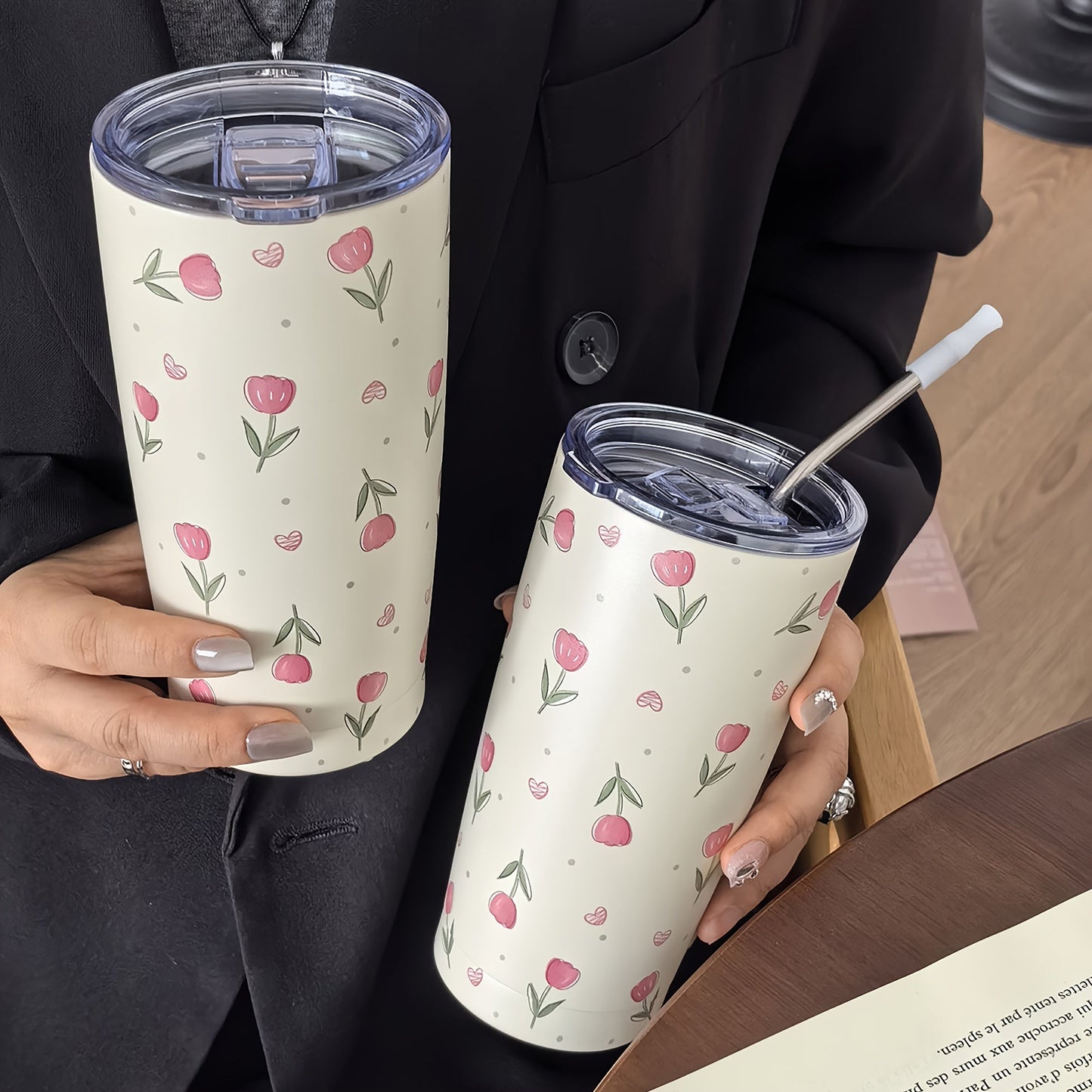 One piece of Tulip Pattern Water Bottle, Stainless Steel Insulated Water Cups with a capacity of 600ml/20.29oz, ideal for Summer and Winter drinkware. Perfect for Travel accessories and Gifts.