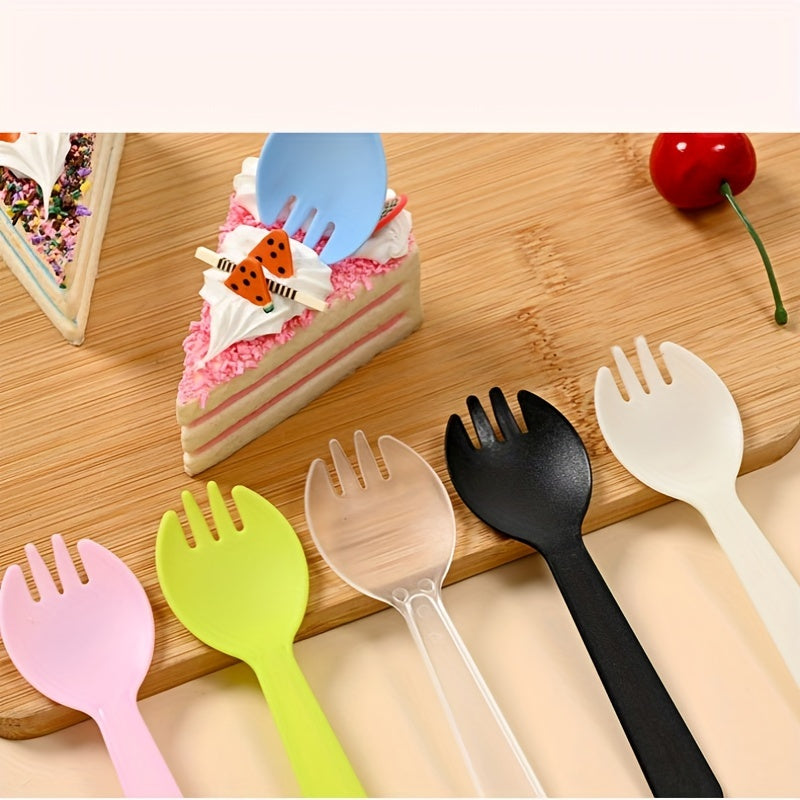 50 or 100 pieces of disposable spoons and forks, each in independent packaging. Made of plastic, these ice cream forks are perfect for desserts. Sporks are also included in this set. These thickened cake and dessert spoons are ideal for use in the home