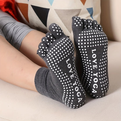 Anti-slip toe socks for women, ideal for yoga, running and athletics. Comfortable and stylish.