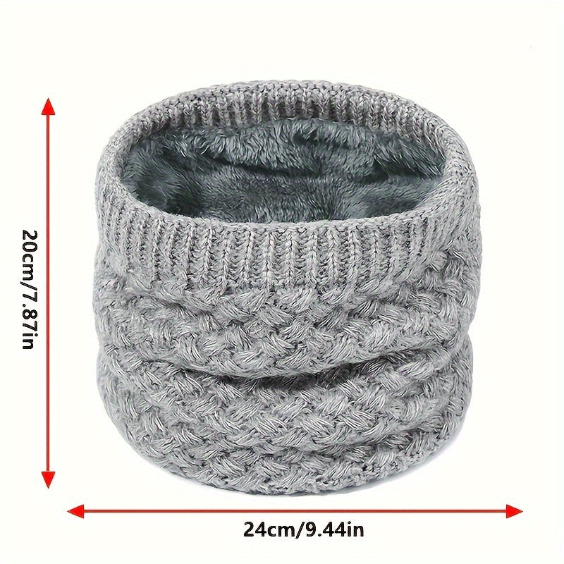 Striped Knitted Thickened Warm Neck Scarf for Men and Women, Perfect for Autumn and Winter. Ideal for Outdoor Activities like Riding, Skiing, and Cold Weather Protection. Features Fleece Lining for added Warmth and Windproof Design.