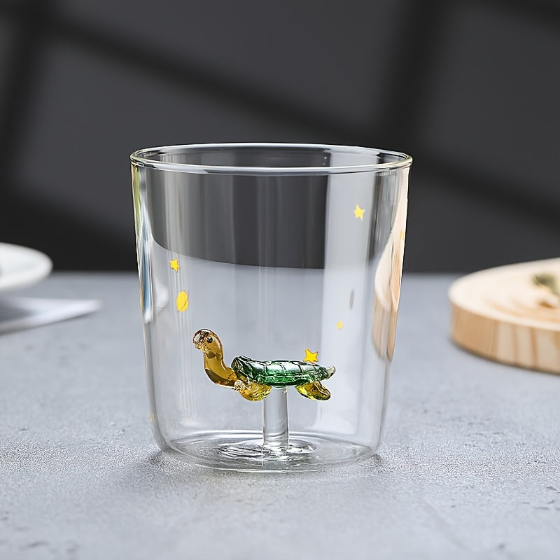 1 piece of 3D animal inside a 350ml heat resistant glass cup, ideal for all types of drinks in both summer and winter.