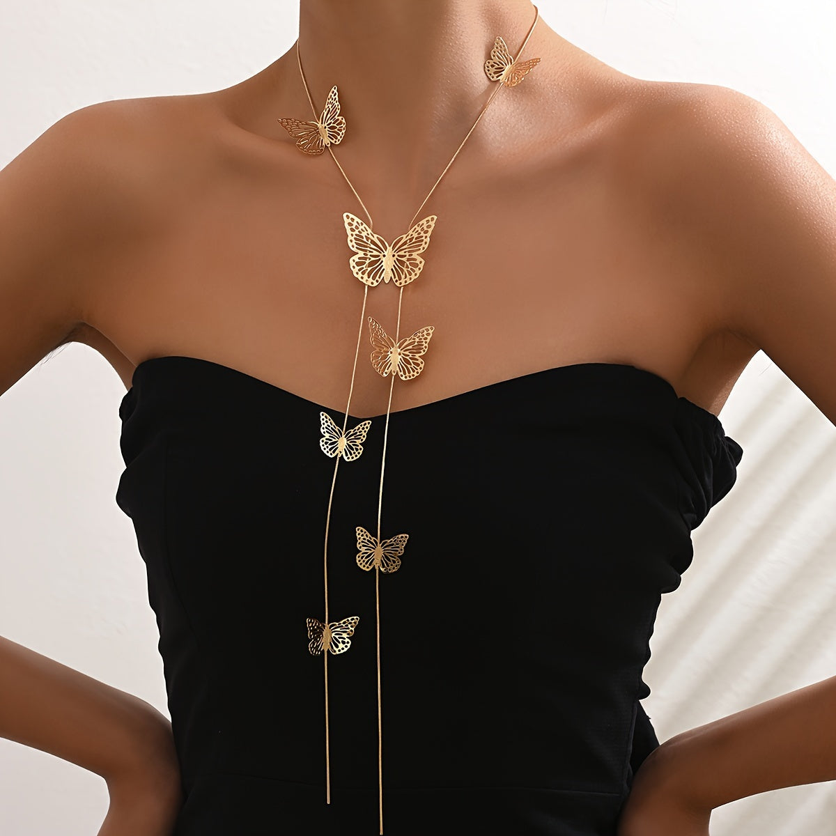 Fashionable Minimalist Style Pendant Necklace with Elegant V-Shape Irregular Butterfly Tassel, Golden Jewelry for Women - 1 Piece