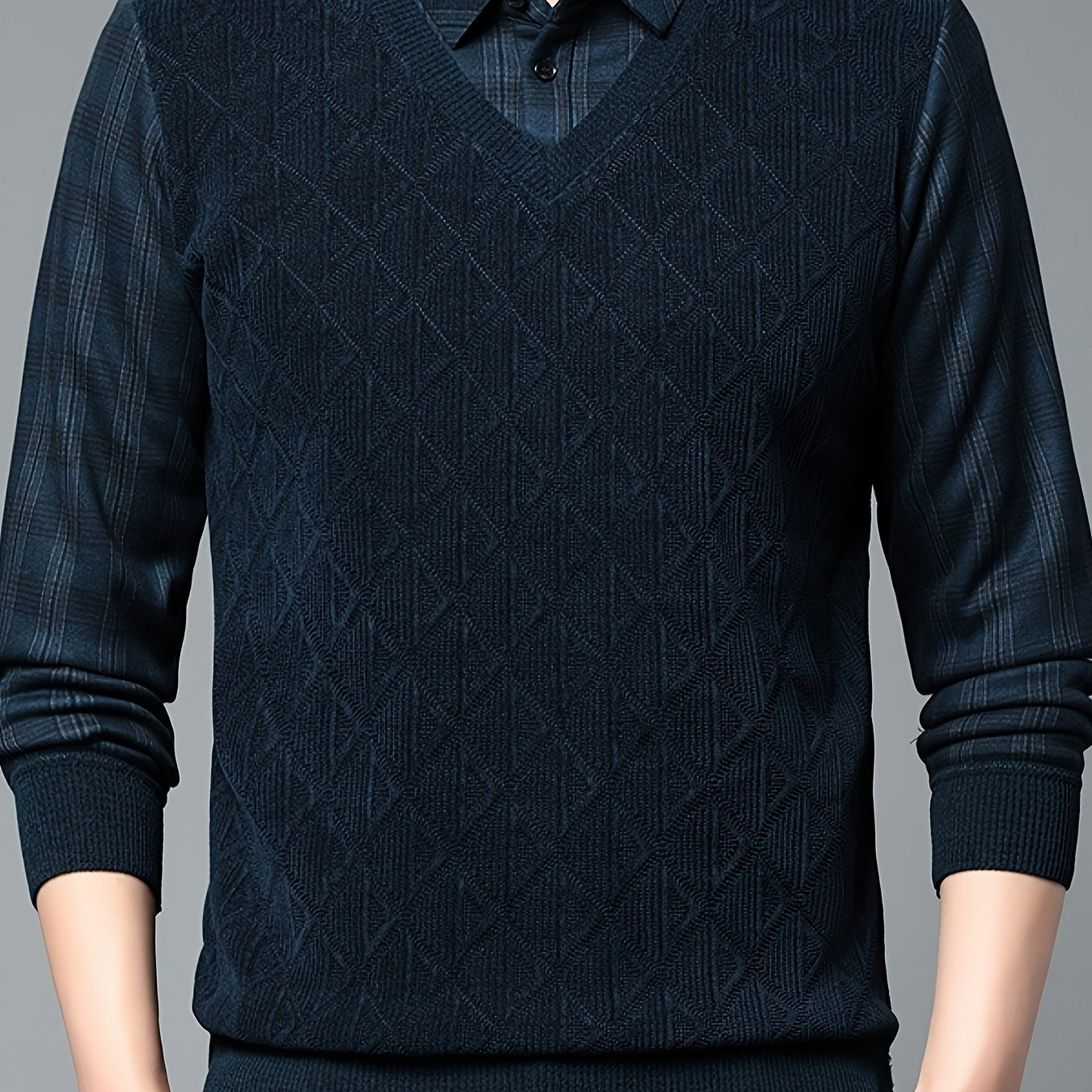 Men's winter sweatshirt with velvet-lined collar for comfort and warmth