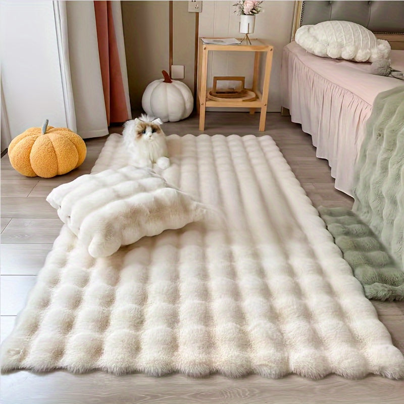 This high-pile plaid carpet in winter features a soft pink rabbit faux fur touch, making it warm and fluffy. The non-slip faux fur rug is perfect for adding a cozy touch to your living room. Measuring 60 x 120 cm, it is the ideal size for any space.