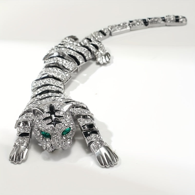 Vintage tiger design brooch with movable joints, handcrafted with exaggerated diamonds, studded with oil dripping animal fashion.