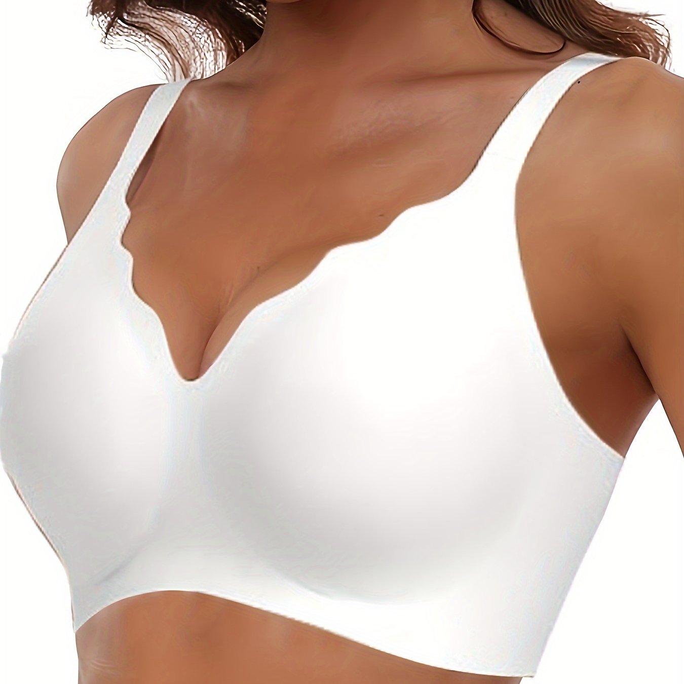 Seamless wireless push-up bra with deep V-neck and scalloped design for comfortable support