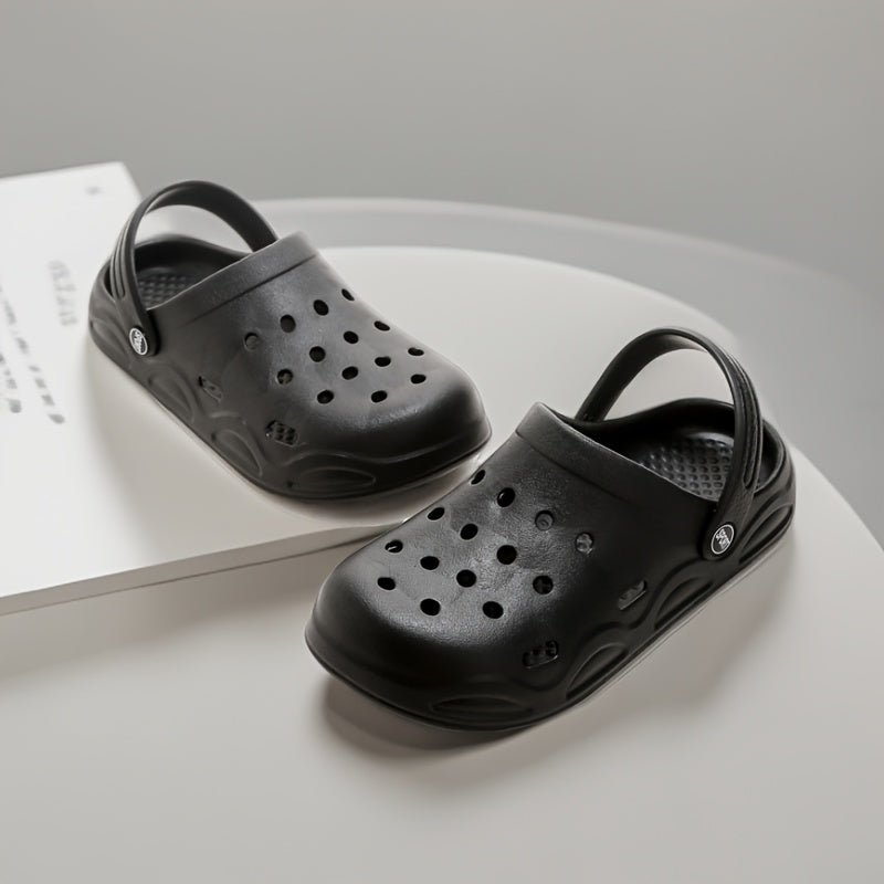 Unisex lightweight EVA clogs with anti-slip sole, ideal for indoor and outdoor use.