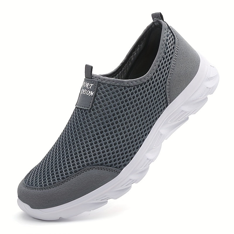 breathable slip-on men's shoes for spring/summer/autumn, large size and wear-resistant