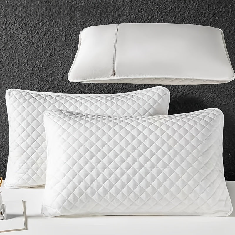 Protective pillowcase made of quilted microfiber with a 100% polyester liner. Features an envelope closure and is machine washable. Resistant to oil and stains, woven from high-quality fabric with a weight of 300-350 gsm. Solid color design.