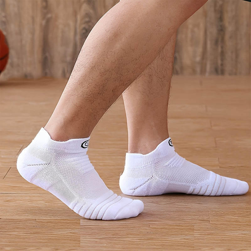 Set of 6 men's low-cut sport socks with anti-odor and sweat absorption technology, perfect for daily and outdoor activities in spring and summer.