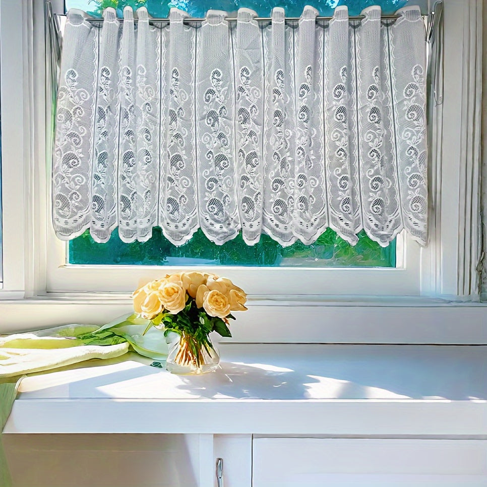 Country Style White Lace Half Curtain for Door or Window, perfect for Living Room, Dining Room or Kitchen Decoration. This gauze curtain adds a touch of rural charm and can also be used as a partition in the kitchen.