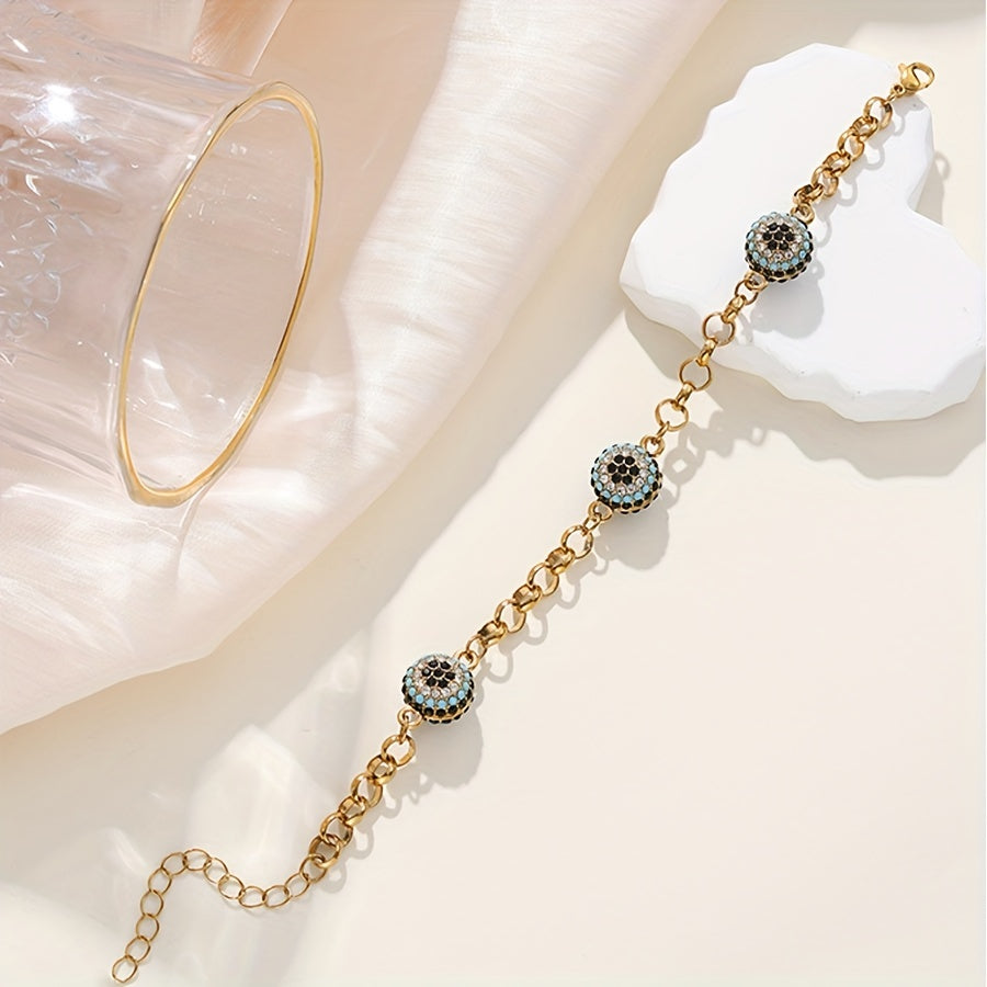 Stylish Evil Eye Bracelet with Rhinestones made of Elegant Golden-Plated Copper Alloy - Ideal for Casual Outfits & Vacations