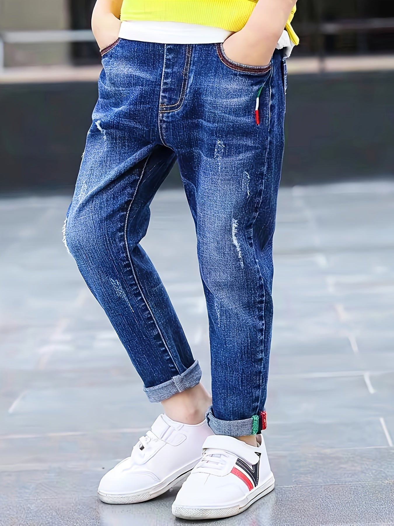 Boys' denim long pants for older kids, suitable for spring, summer, and autumn, in a casual style.