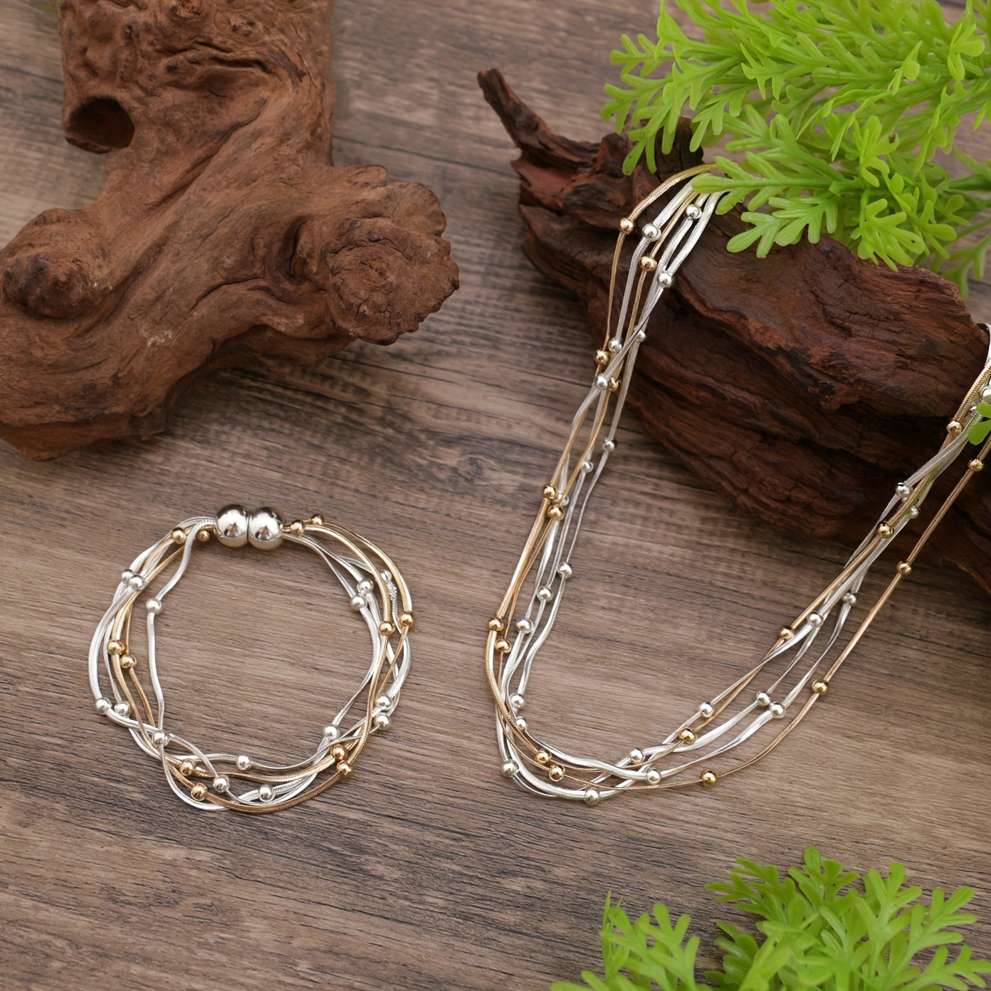 KAMILLE Vintage Punk Style Copper Layered Snake Chain Necklace and Bracelet Set with Magnetic Clasp, Unisex Jewelry for Party and Daily Wear, Mardi Gras Day Accessory. Includes Stainless Steel Earring Post and is Gift-Ready.