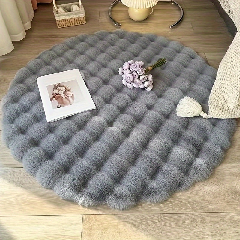 One piece of round fluffy faux rabbit fur rug pad, made of lightweight machine washable polyester with a non-slip polypropylene backing. This low pile solid color accent mat is suitable for the living room or bedroom, and perfect for home decor during