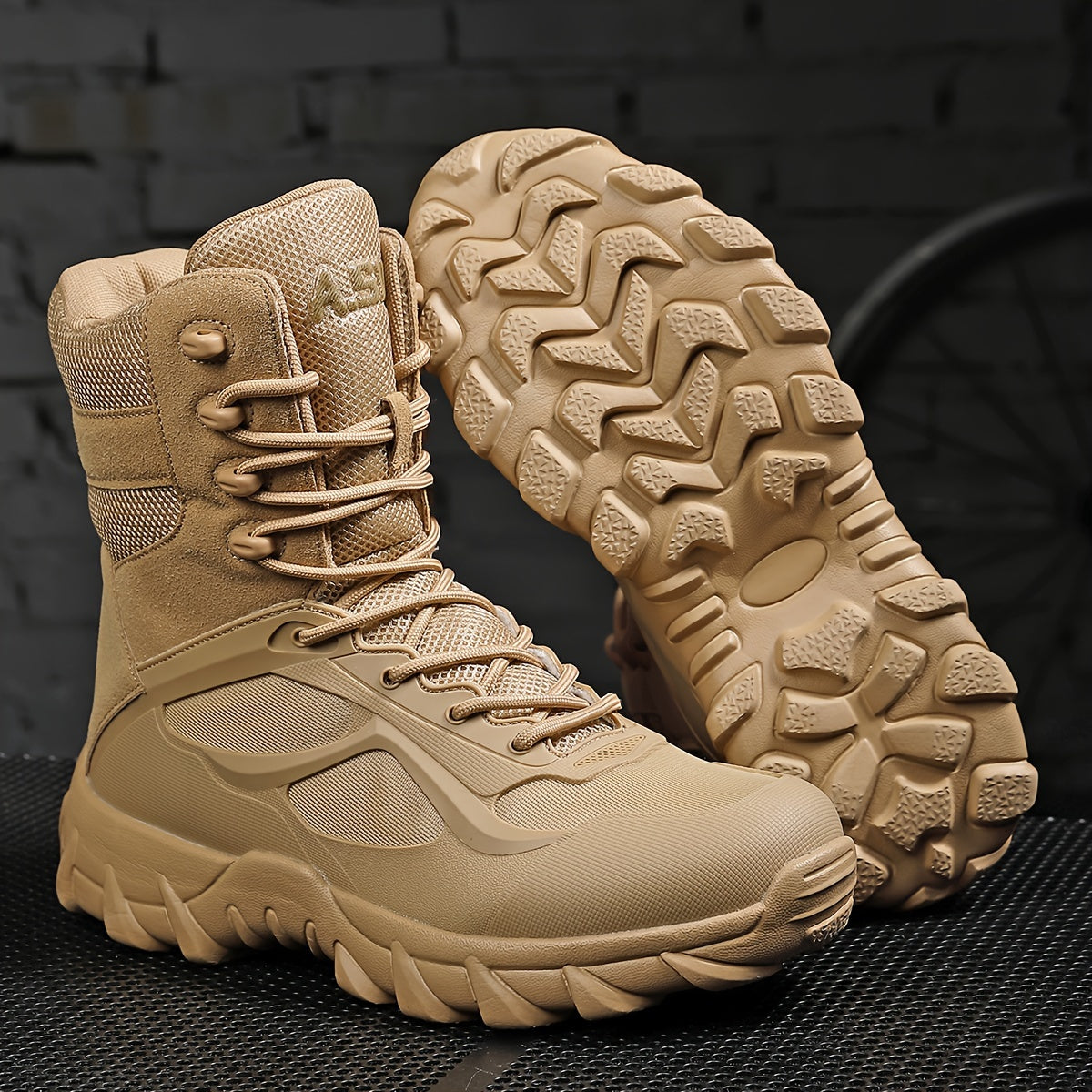 High-top hiking boots for men with breathable fabric, non-slip soles, and zip/lace closure, perfect for all seasons including autumn.