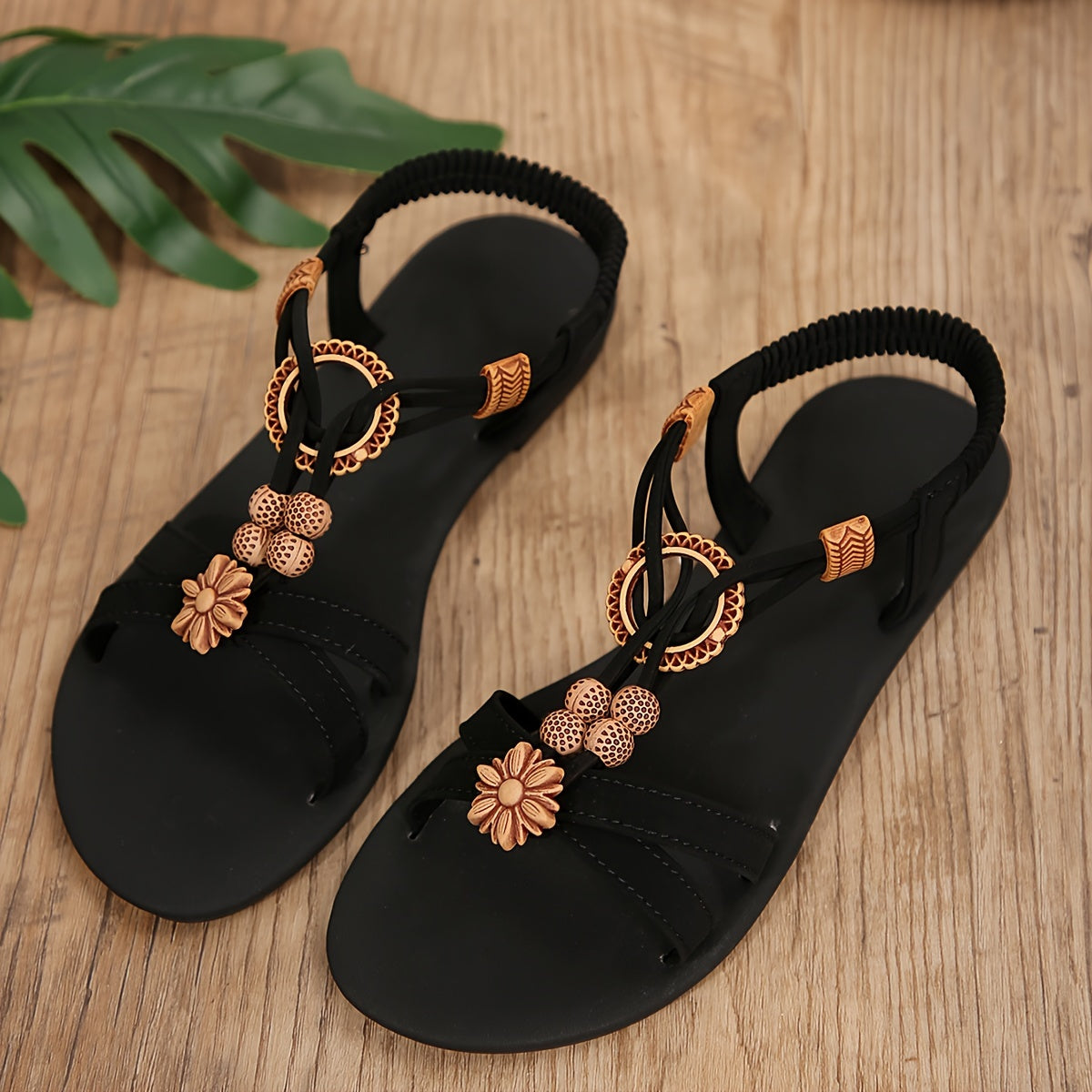 Women's breathable flat sandals with beaded detailing for summer beach holidays.