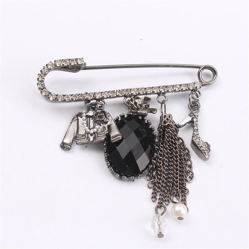 Beautiful Rhinestone Brooch Pin featuring High Heels and Coat Charms, Stylish Fashion Accessory for Women's Clothing, Bags, and Hats - Unique Button and Pin Set