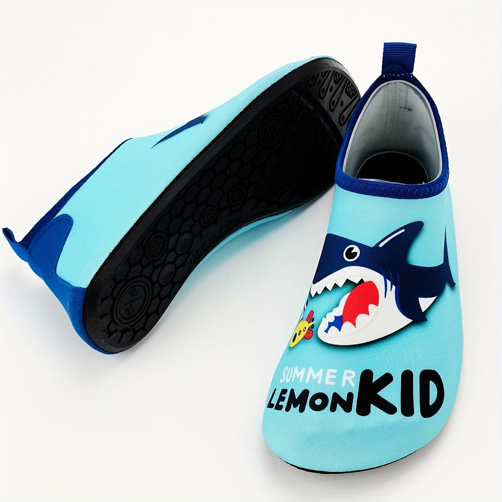 Boys Baby Shark Print Water Shoes for Swimming, Diving, and Surfing, with Non-slip Breathable Design and Quick Drying.