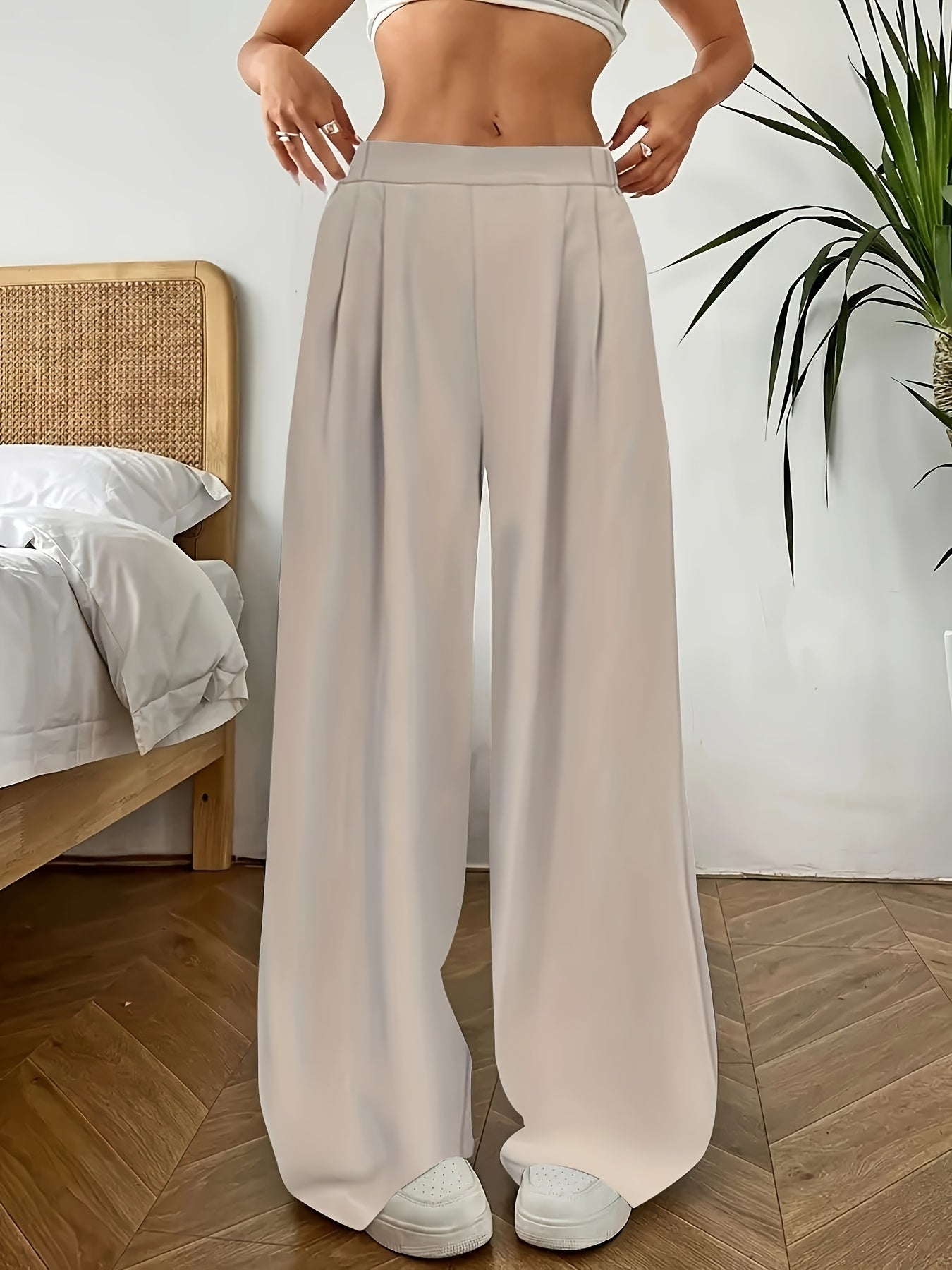 Women's High-Waist Loose Pants with Pleated Detail and Pockets, Machine Washable, Polyester Blend, Glossy Surface Fabric.