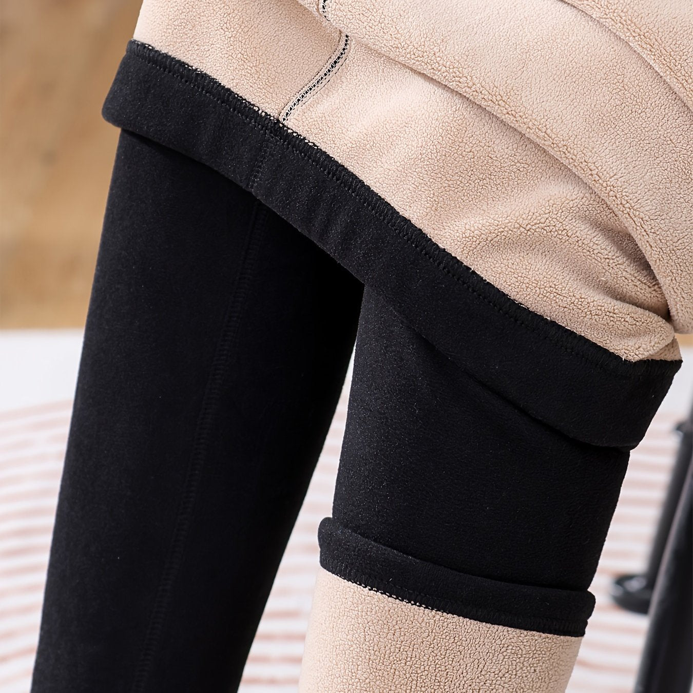 High waist fleece-lined leggings in pink and beige for autumn/winter, providing warmth and tummy control with a butt lift effect for workouts.