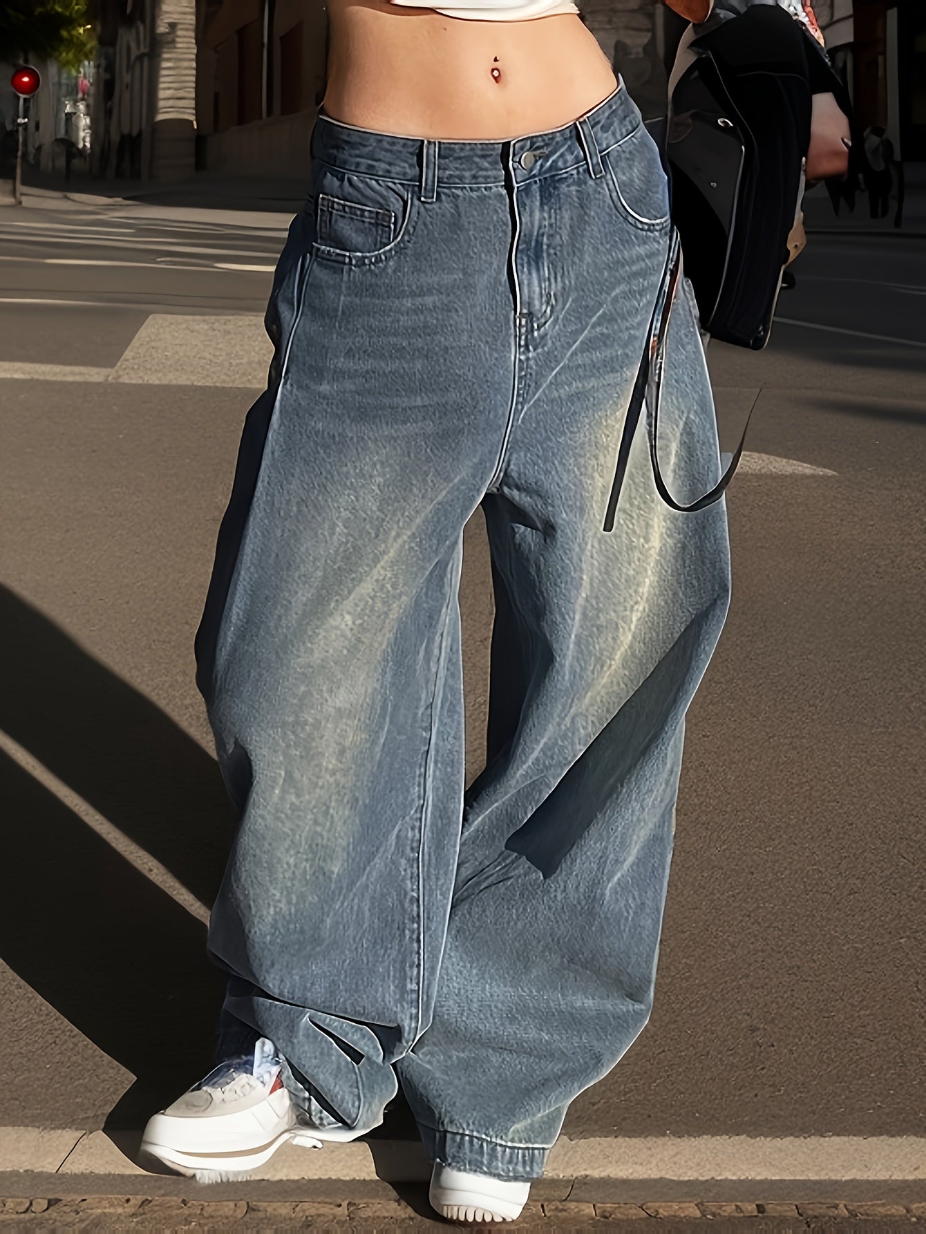 Women's Casual Wide Leg Jeans made of 87% Polyester, 6% Viscose, and 7% Blend, Solid Color Denim with Pockets, Non-Stretch Fabric for Spring/Fall Season.