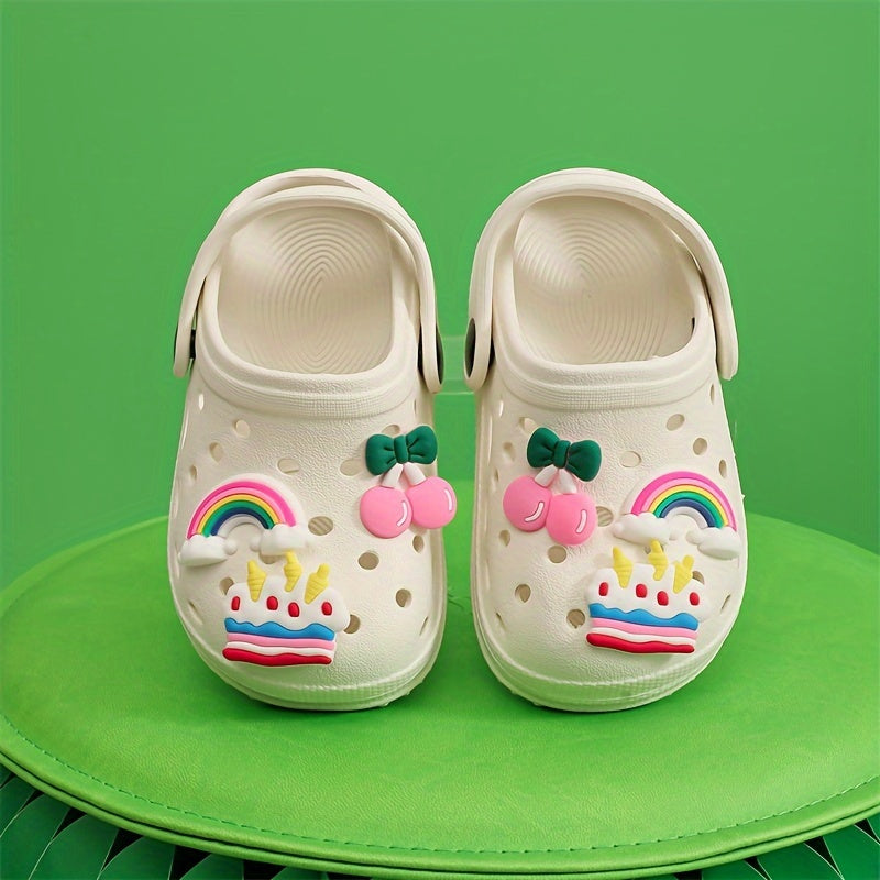 New girls' EVA hole shoes for indoor and outdoor wear. Available for summer activities at home and on the beach.