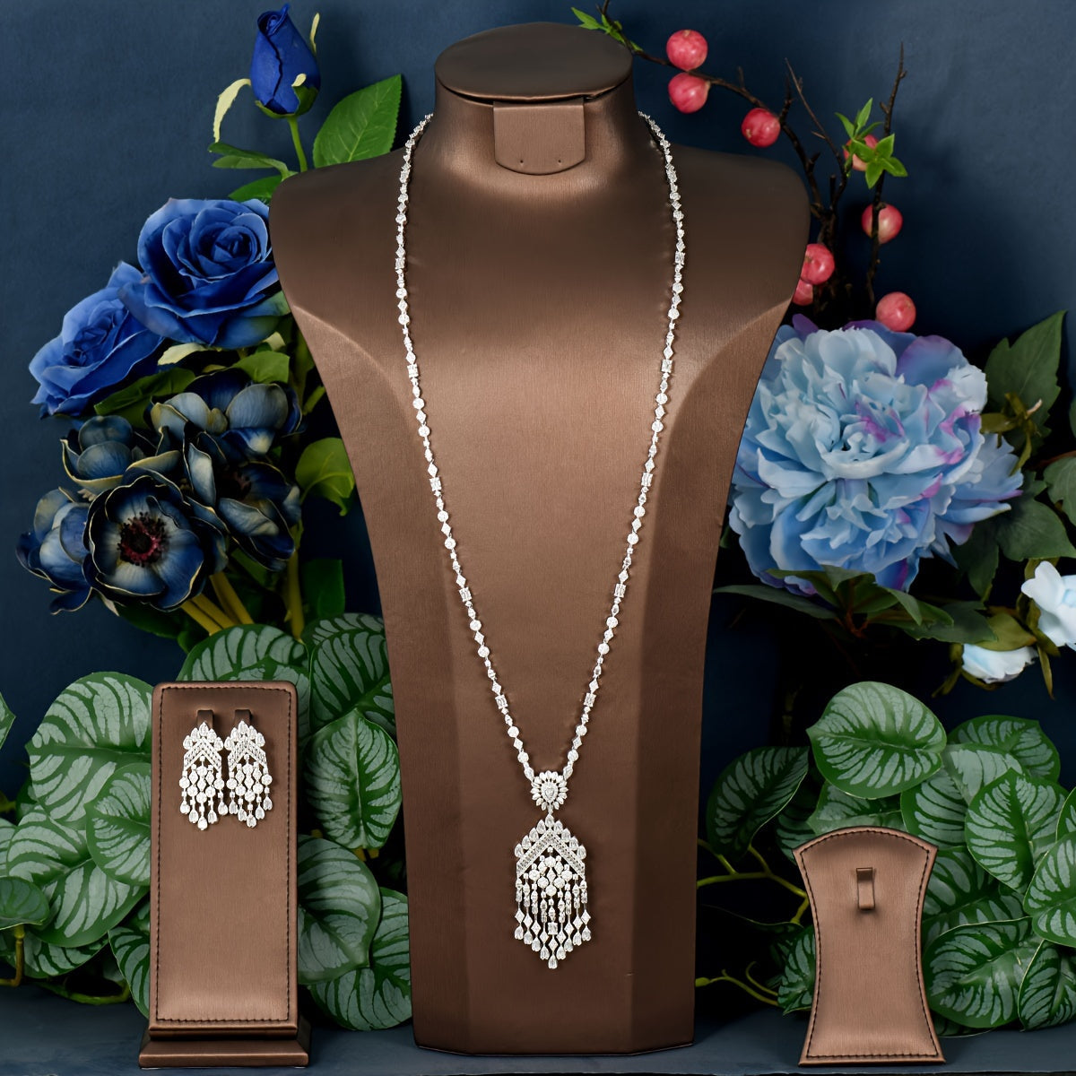 Stunning AAA Zirconia Jewelry Set for Women - White with Gold Plating Necklace & Earrings, Ideal for Special Occasions like Weddings and Parties.