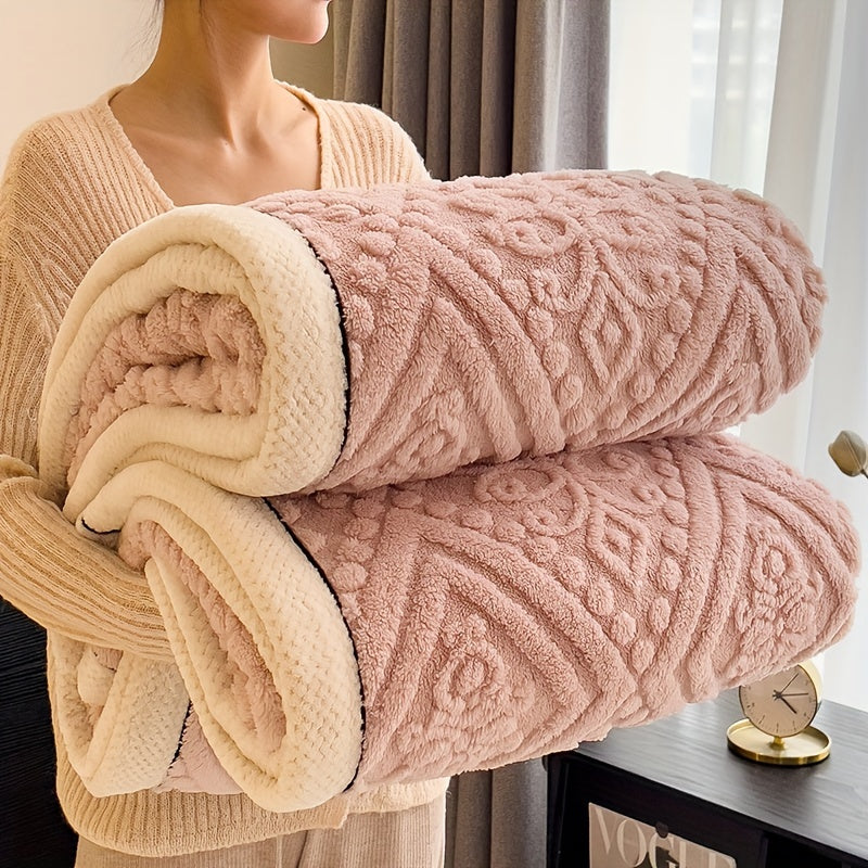 Luxurious Contemporary Carved Velvet Bed Blanket - Thickened Winter Warmth Throw, 350G, Knitted Polyester, All-Season Comforter with Unique Pattern, Machine Washable, Perfect Christmas Gift