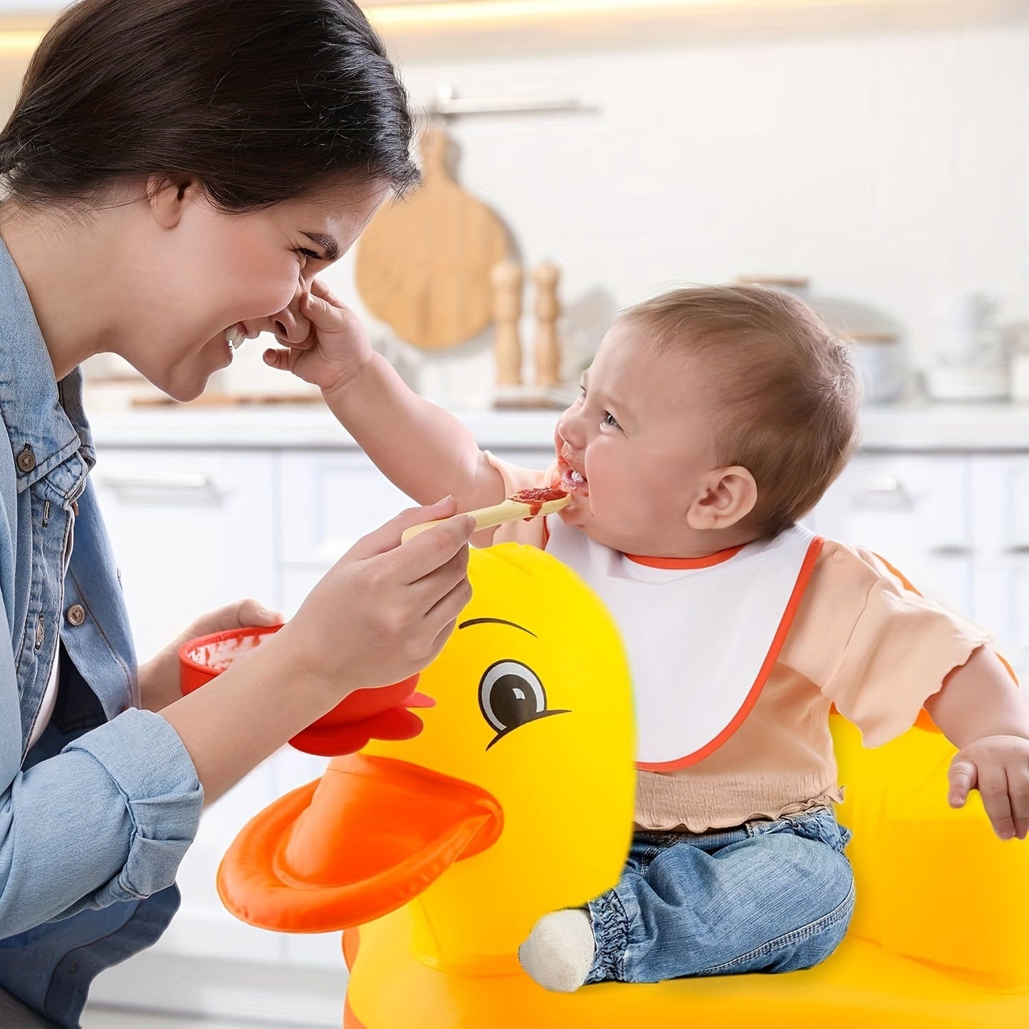 The SUNGDOGIN Yellow Duck Inflatable Youngsters Seat is an ideal choice for 3-month-old babies and toddlers. It is perfect for summer play and learning.