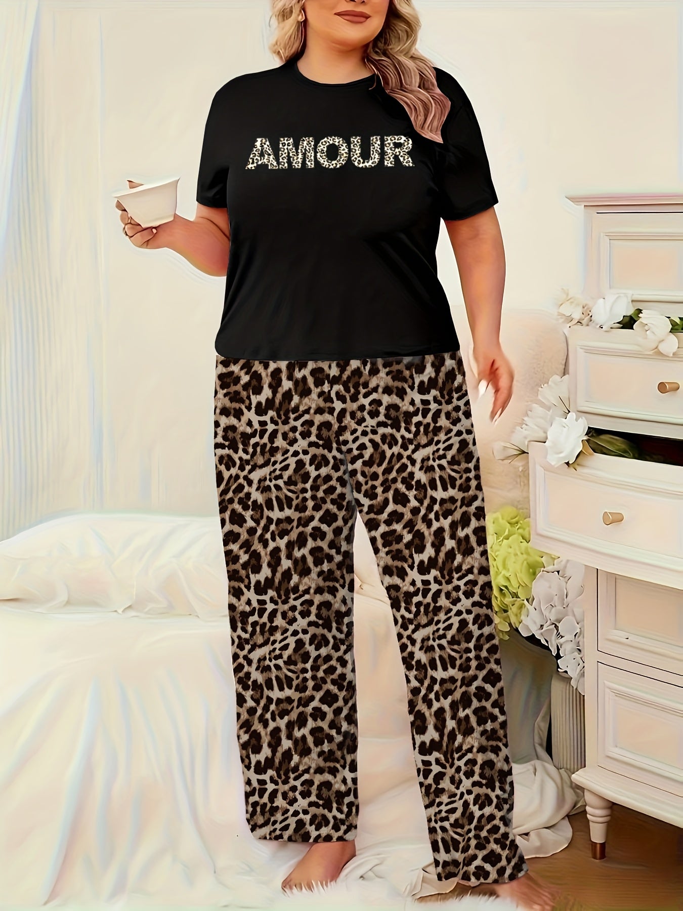 Women's Plus Size Leopard Letter Print Casual Pajama Set, Short Sleeve Crew Neck Top & Pants 2 Piece Lounge Set