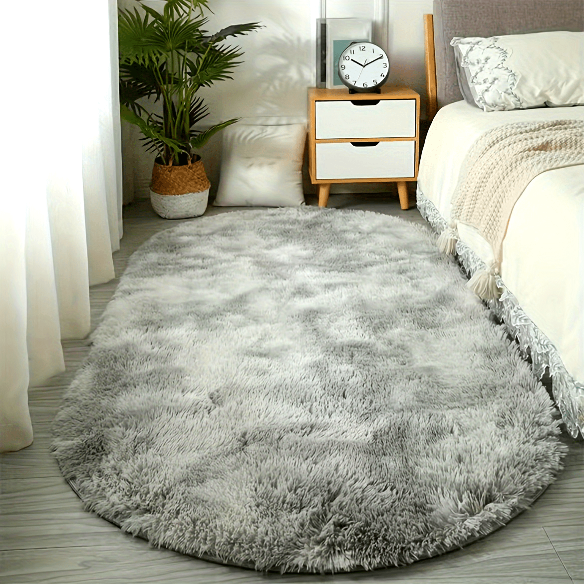 Luxurious Soft & Fluffy Area Rug for Living Room and Bedroom - Machine Washable, Non-Slip Polyester Carpet for Home Decor