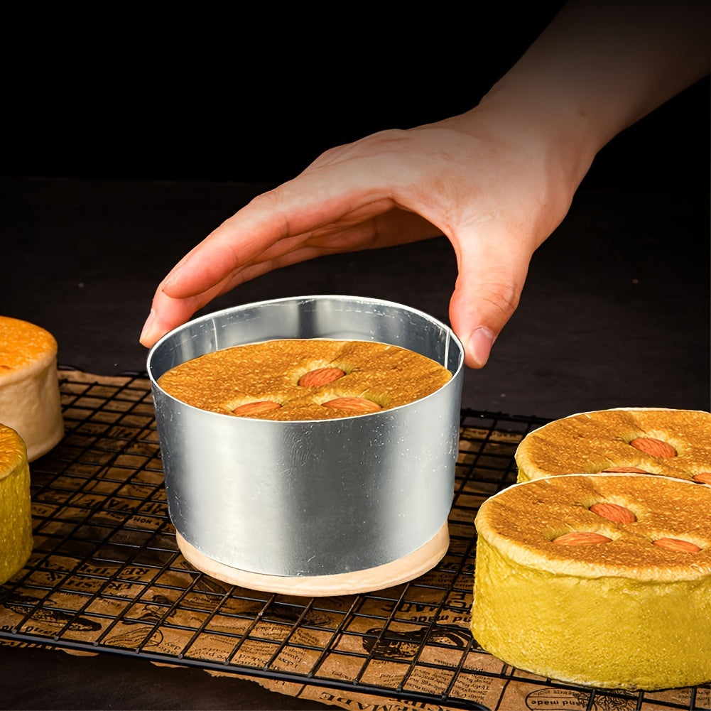 Round Cake Mold Set includes 2, 4, or 8 pieces made of stainless steel. Perfect for creating mousse cakes with an 8.0 cm diameter cake ring.