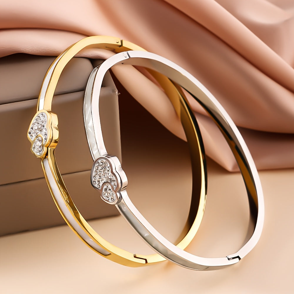 Elegant Gold-Plated Stainless Steel Bangle adorned with Rhinestone Accents - A Versatile and Luxurious Accessory for Both Casual Wear and Gifting