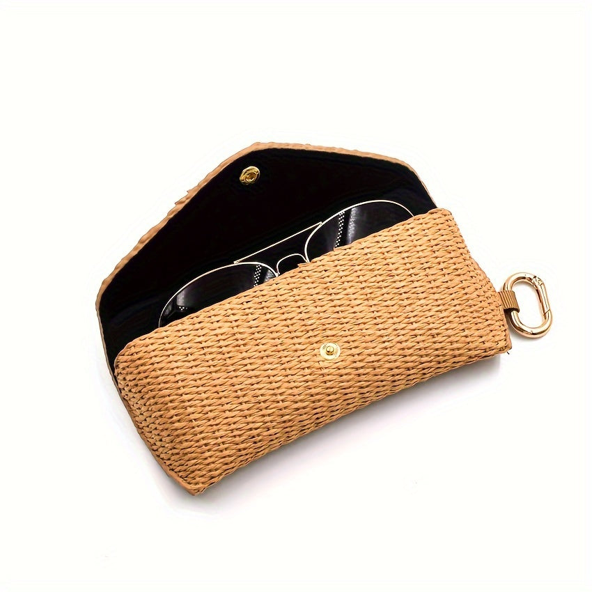 Stylish Eyeglass Case made of Woven Straw with Hook - Strong PP Material, Gentle Protective Sleeve for Women's Fashion Glasses