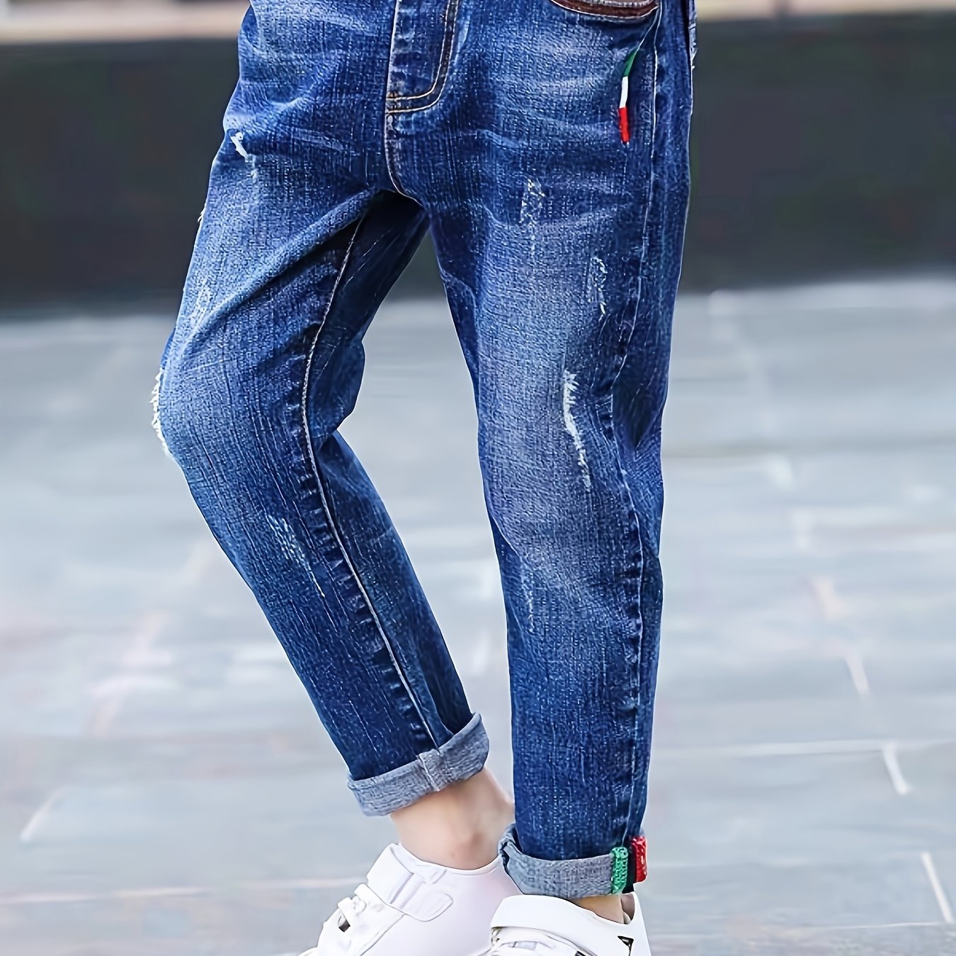 Boys' denim long pants for older kids, suitable for spring, summer, and autumn, in a casual style.