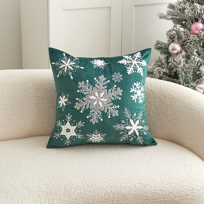 1 Festive Snowflake Throw Pillow Cover in Traditional Style with Zipper Closure, made of Polyester, Spot Clean Only - Ideal for Cozy Living Room Decor in Green, White, and Red, perfect for Christmas.