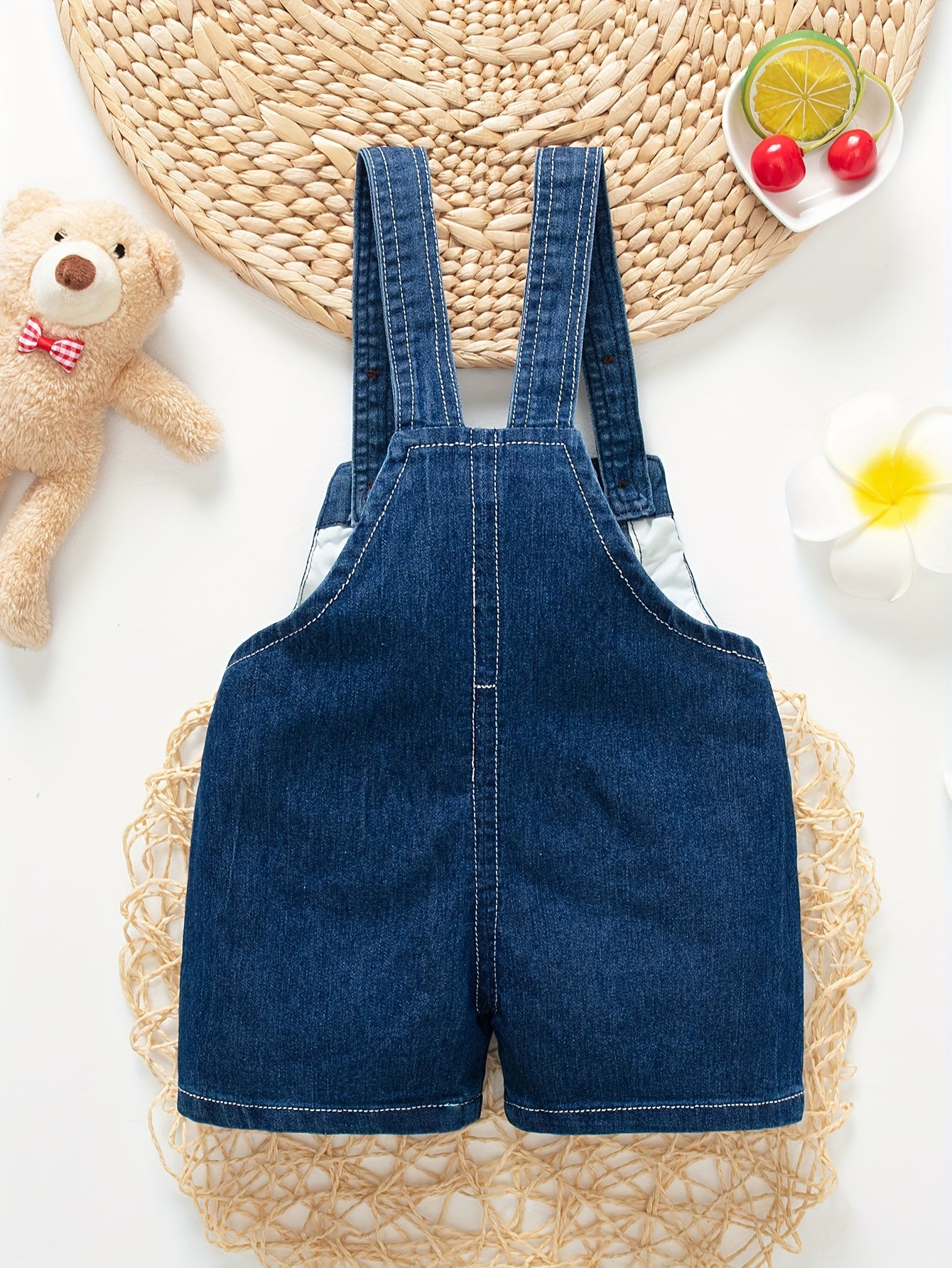 Boys' denim overalls with dog embroidery, lightweight summer shorts, breathable fabric blend with animal pattern. Regular fit, ideal for outdoor activities. Made of 70% cotton, 26%