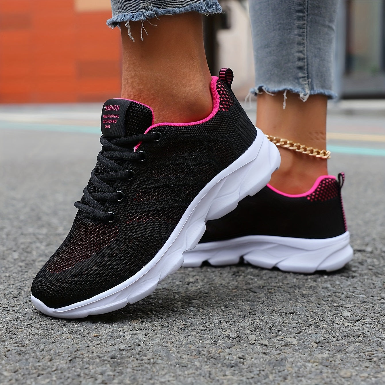 Breathable women's sneakers for casual outdoor activities, lightweight and low-top for running.