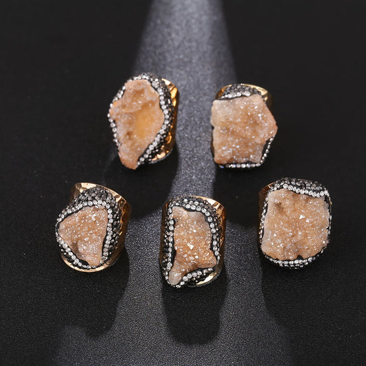 This 1PC Irregular Natural Crystal Cluster Cuff Ring features a raw stone inlay and is crafted from alloy with 18K golden plating. It offers a versatile style for women, perfect for casual outfits, parties, and as a travel accessory. It also makes a