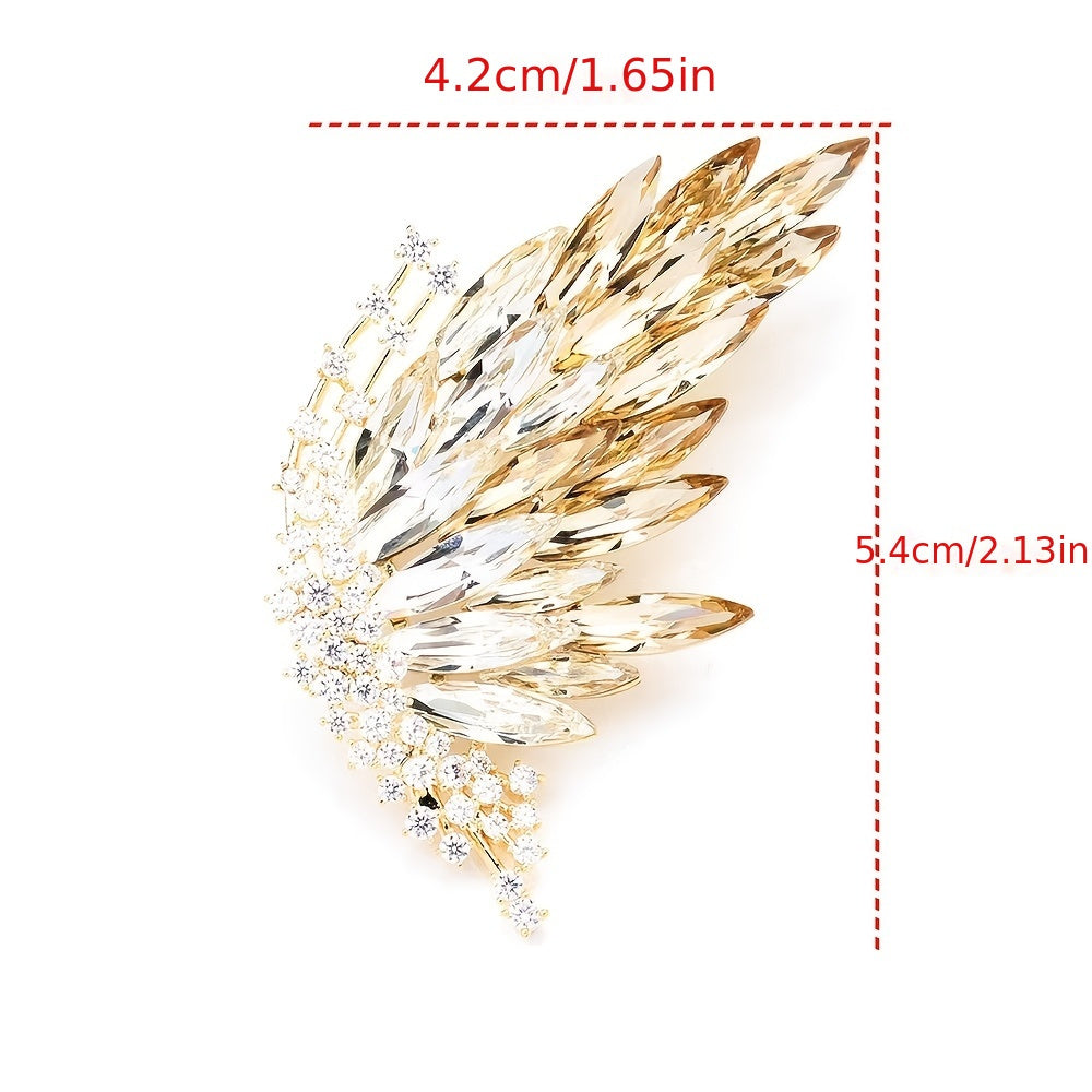 Fashionable Accessory: Stunning Crystal Butterfly Brooch with Elegant Gradient and Gold-Plated Alloy Pin