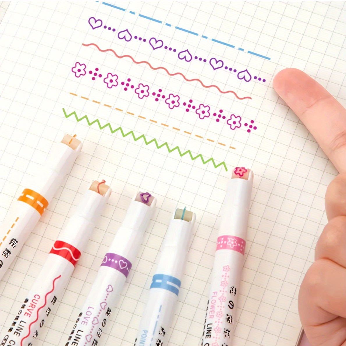 Set of 6 colored curve highlighter pens with 6 different colors and shapes, ideal for note taking.