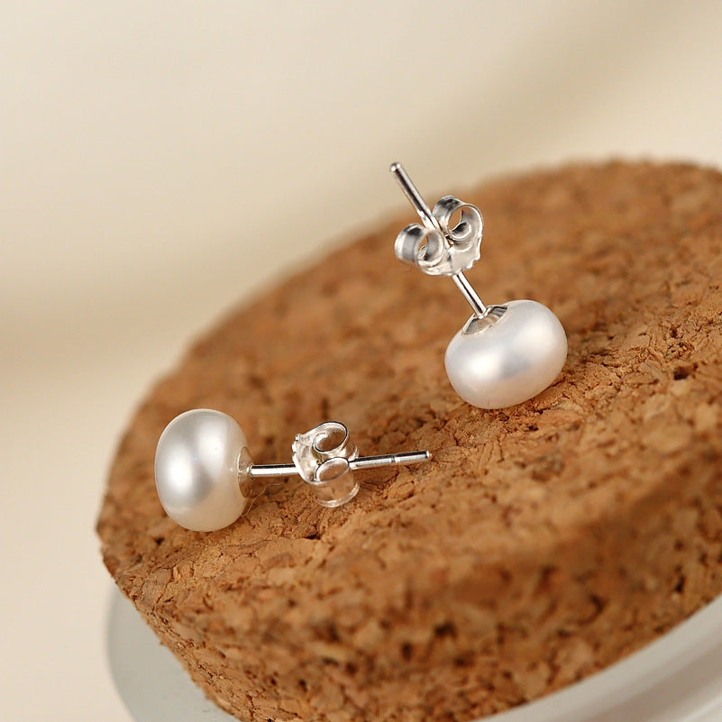 S925 Silver Stud Earrings with Natural Freshwater Pearls - Elegant and Versatile Flat Round Pearl Studs for Daily Wear or Special Occasions