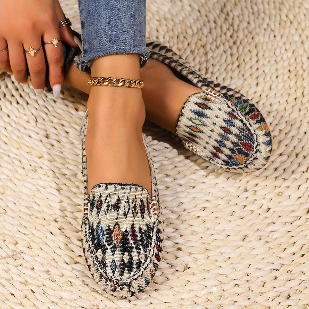 Women's printed flat loafers - stylish slip-ons, comfy & lightweight.