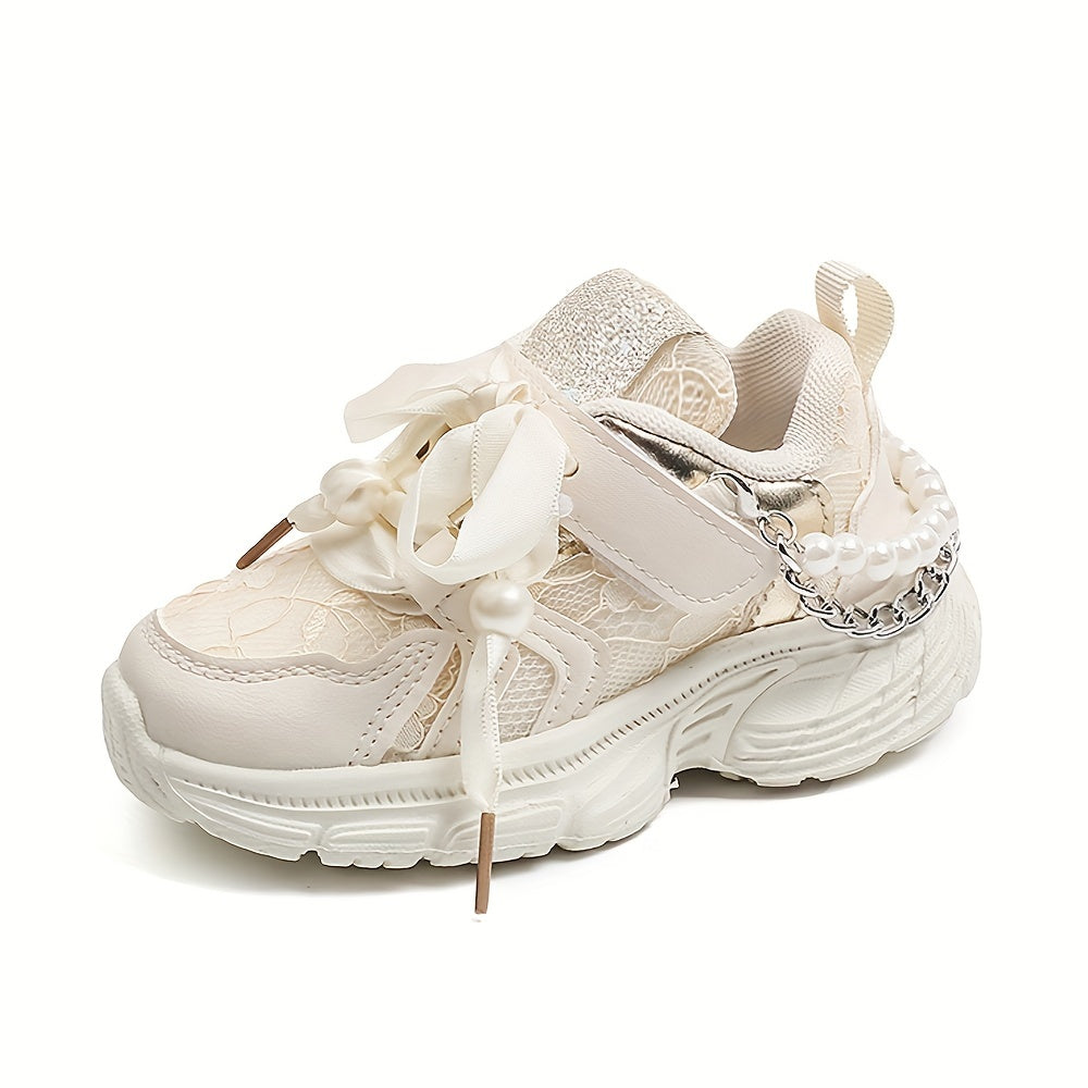 Girls' casual pearl chain low top sneakers, perfect for spring and autumn. Comfortable, non-slip sport shoes.