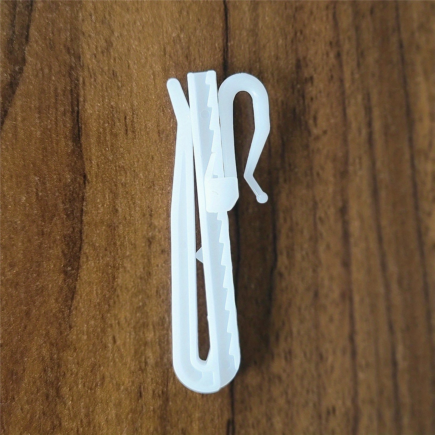 Set of 20 White Plastic Curtain Hooks with Adjustable Clip; Suitable for Window, Door, and Shower Curtains