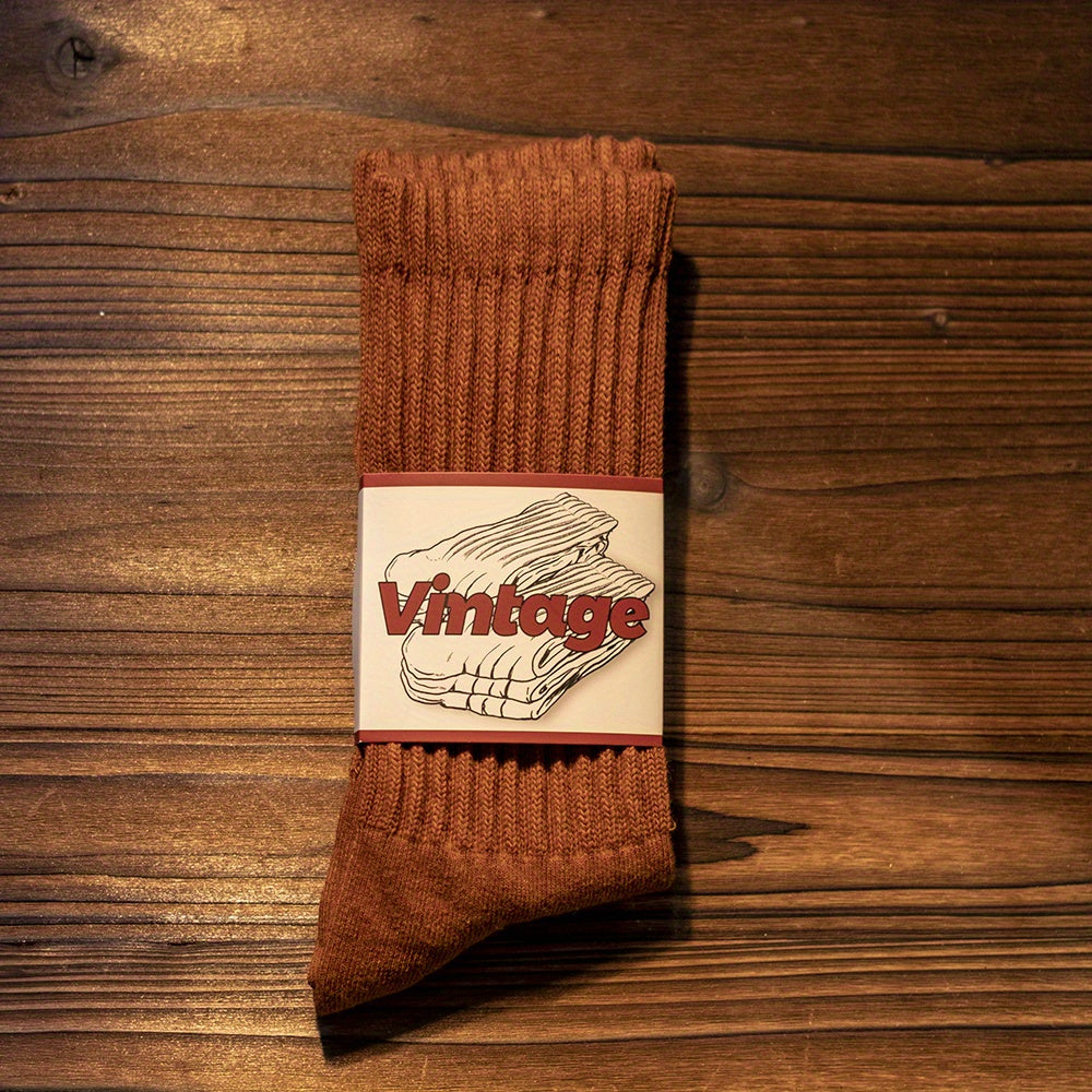 Men's and women's college style retro socks, breathable and thick, suitable for all seasons.